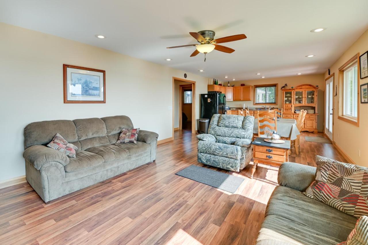 Kentucky Lake Getaway With Lookout Deck, Water View! New Concord Esterno foto