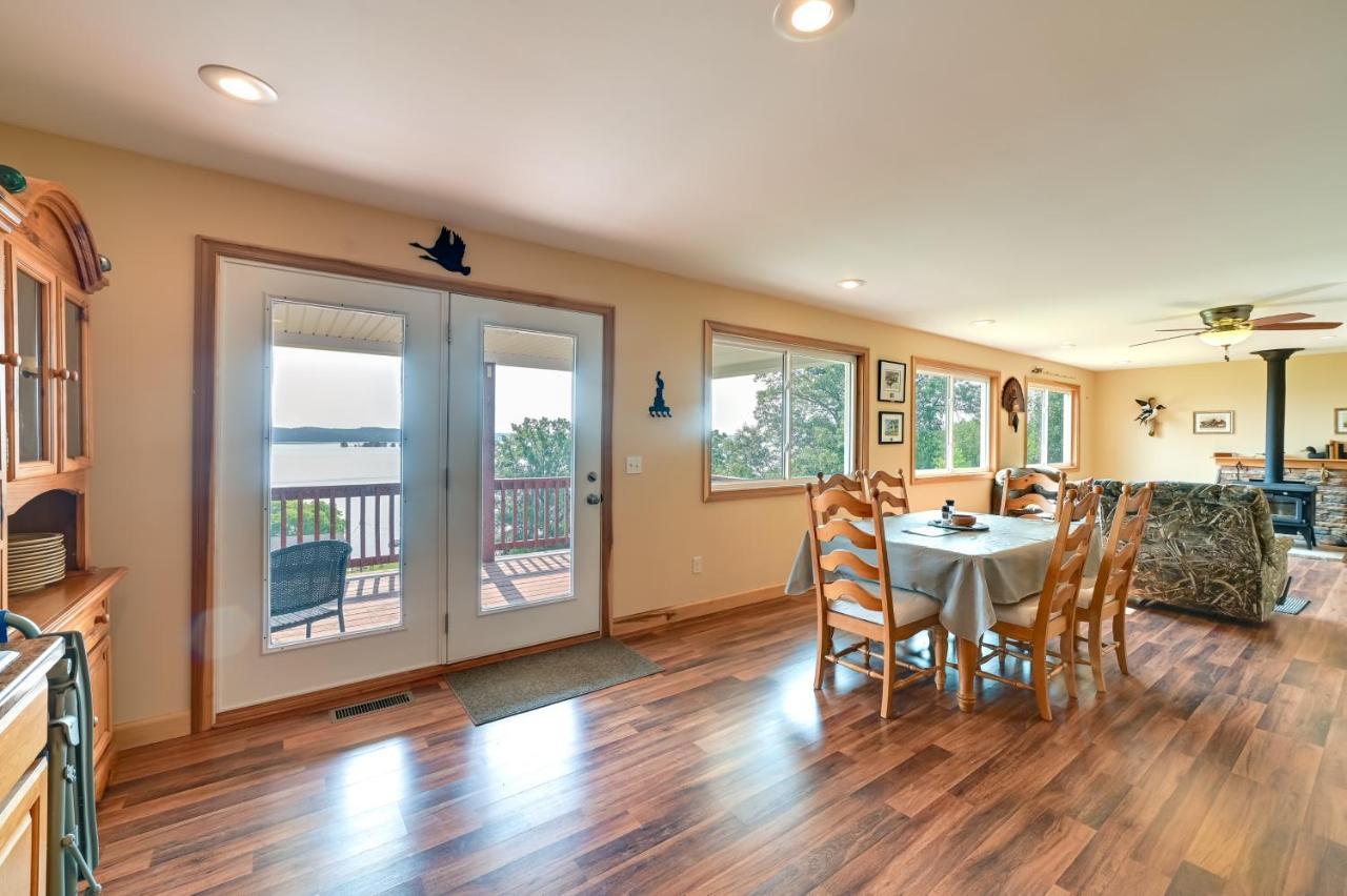 Kentucky Lake Getaway With Lookout Deck, Water View! New Concord Esterno foto