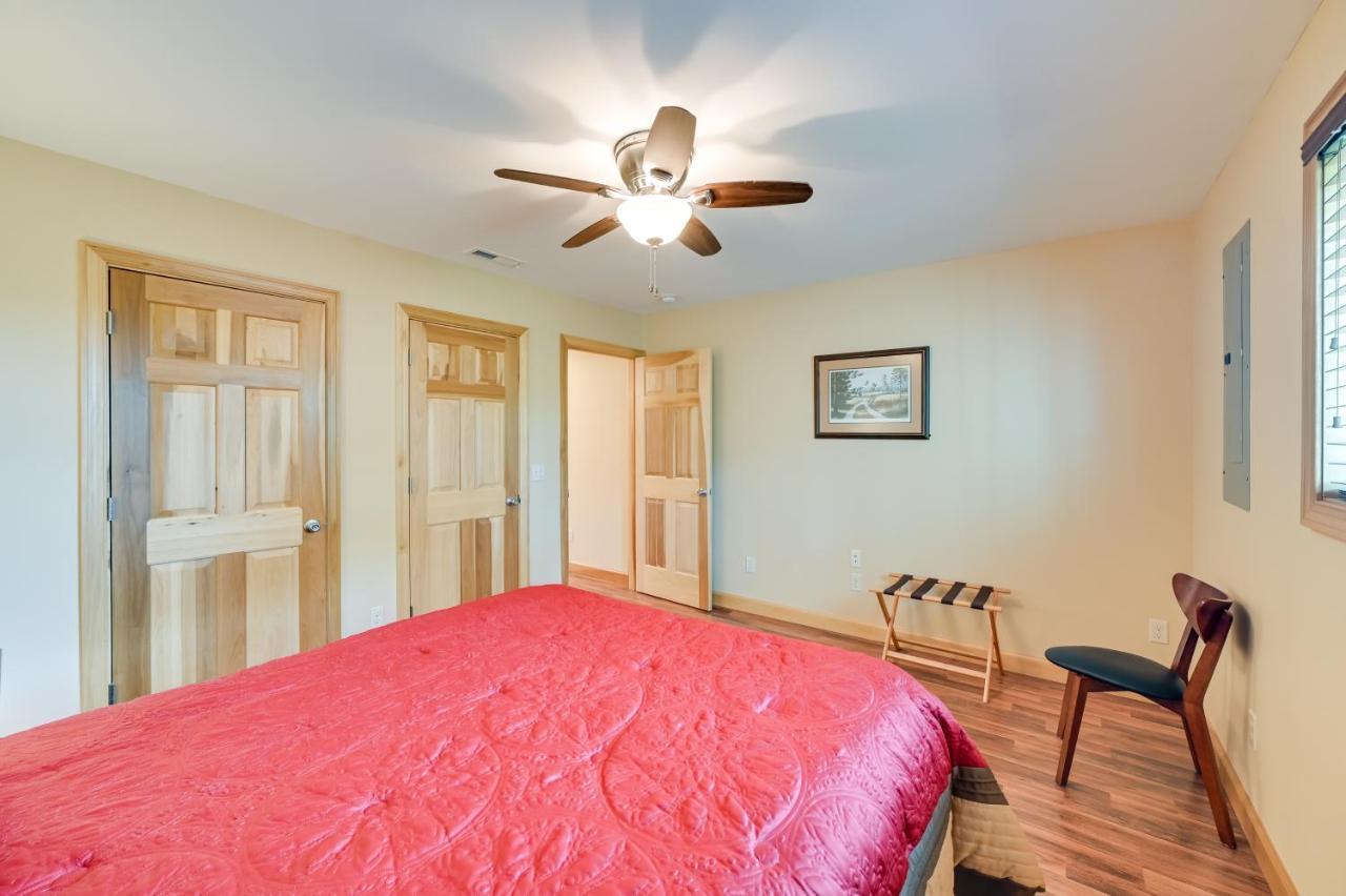 Kentucky Lake Getaway With Lookout Deck, Water View! New Concord Esterno foto