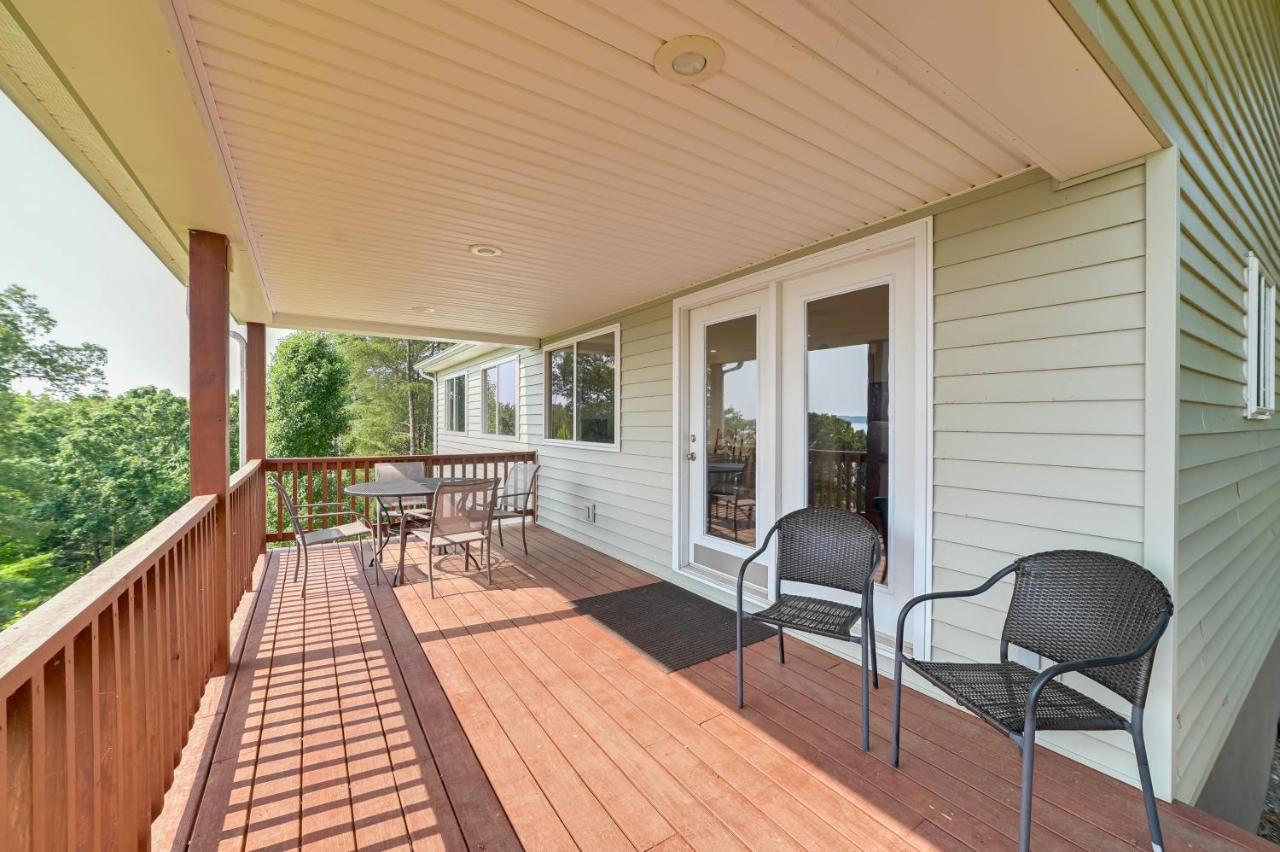 Kentucky Lake Getaway With Lookout Deck, Water View! New Concord Esterno foto