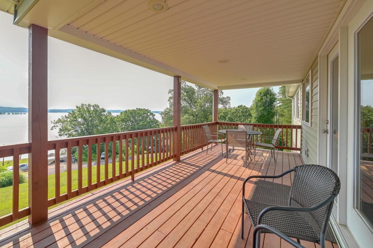 Kentucky Lake Getaway With Lookout Deck, Water View! New Concord Esterno foto