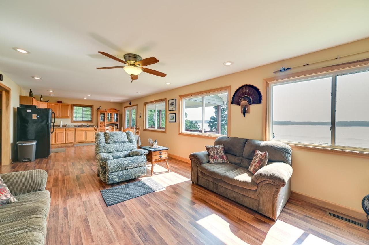 Kentucky Lake Getaway With Lookout Deck, Water View! New Concord Esterno foto
